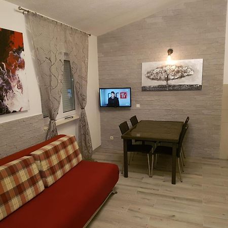 Apartments Marina Трогир Екстериор снимка