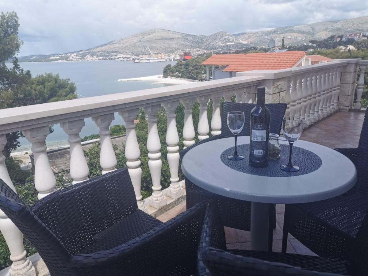 Apartments Marina Трогир Екстериор снимка