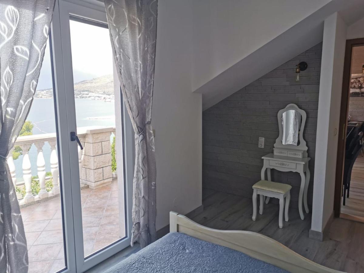 Apartments Marina Трогир Екстериор снимка