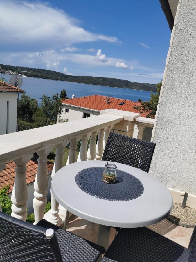 Apartments Marina Трогир Екстериор снимка