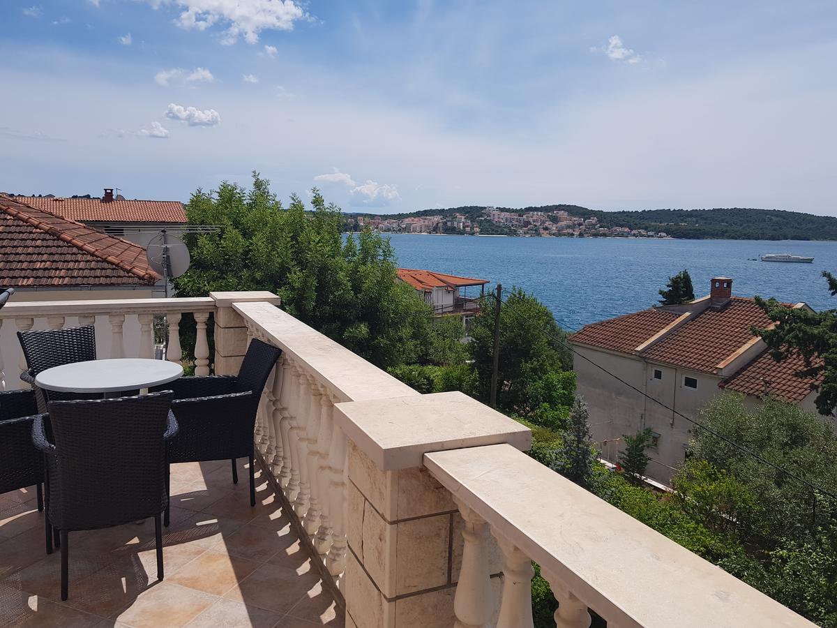 Apartments Marina Трогир Екстериор снимка