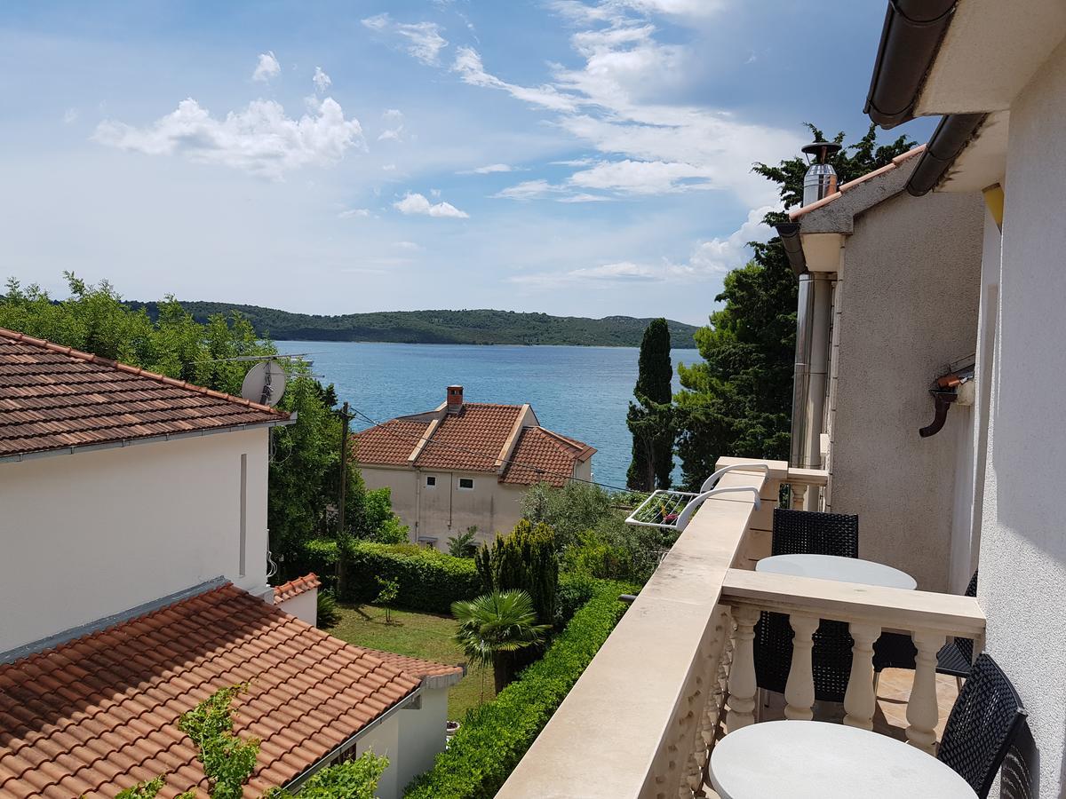 Apartments Marina Трогир Екстериор снимка