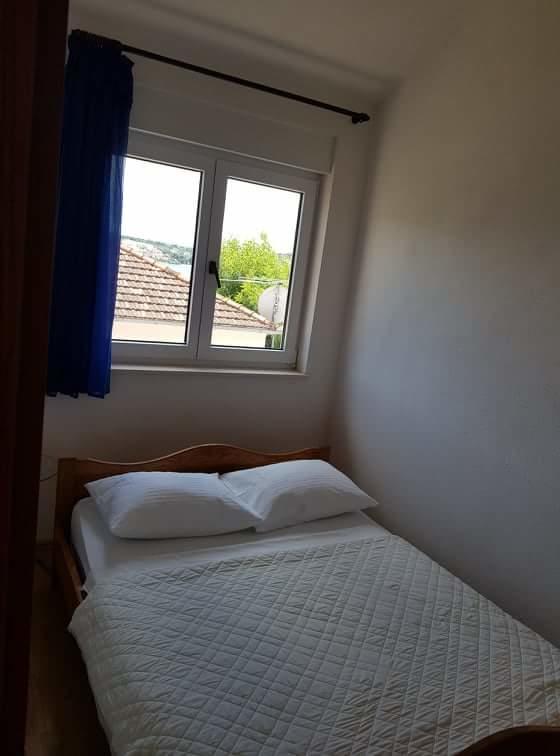 Apartments Marina Трогир Екстериор снимка