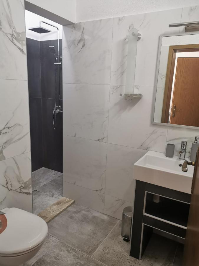 Apartments Marina Трогир Екстериор снимка