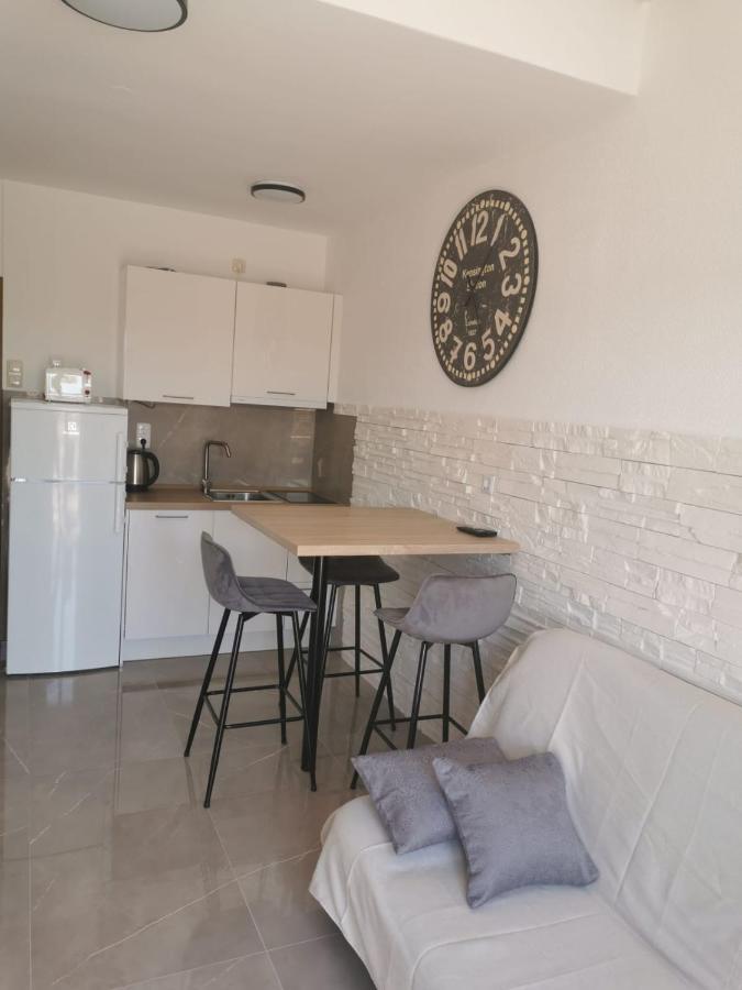 Apartments Marina Трогир Екстериор снимка